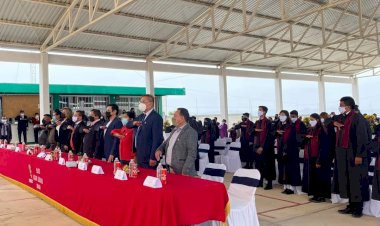 Engalana Antorcha clausura de EMSAD 26 Ignacio Zaragoza, en Tlaxcala