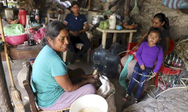 Obras faraónicas de AMLO y pobreza en México