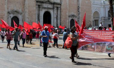 Morena desmorona a México; Antorcha es la única salida