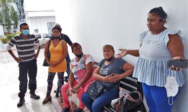 Campechanos exigen igualdad en entrega de apoyos