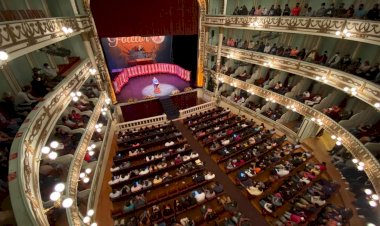El imponente Teatro 