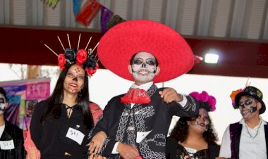 Preparatoria de Cuautitlán Izcalli fomenta tradiciones de México