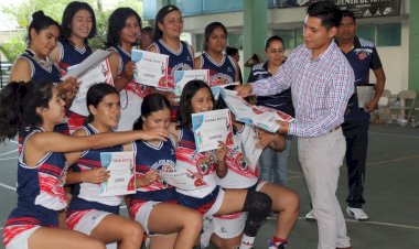 ¡Mucha suerte a los basquetbolistas que representarán a Oaxaca en el Torneo Nacional de Antorcha!