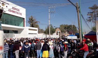 Escuelas de Chimalhuacán en el abandono