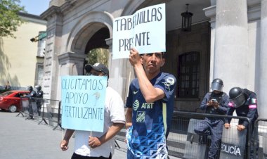 Campesinos mexiquenses piden a Alfredo del Mazo los apoye con fertilizante subsidiado