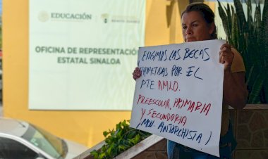 Excluyen a estudiantes de las becas Benito Juárez