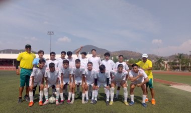 Destacan equipos de futbol en XXI Espartaqueada Deportiva