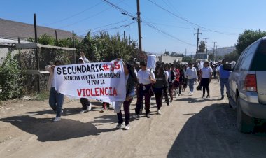 Marcha contra inseguridad y adicciones