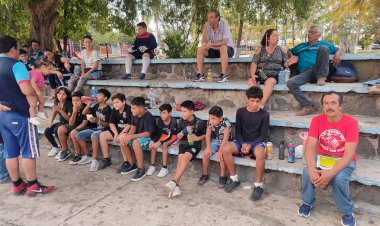 Fomenta Antorcha deporte entre juventud de Colima