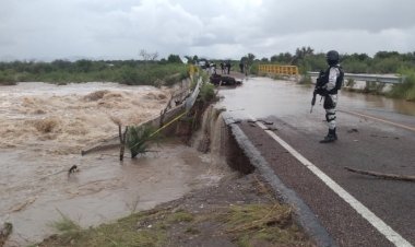 Las lluvias llegaron y el gobierno no reconstruyó la carretera Ruiz -Zacatecas