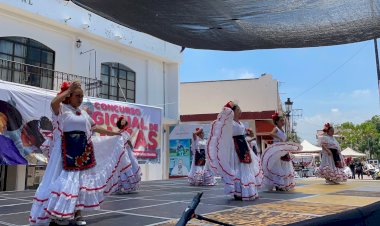 Amas de casa de Hidalgo ganan tercer lugar en Concurso Regional de Polkas y Baile Folclórico