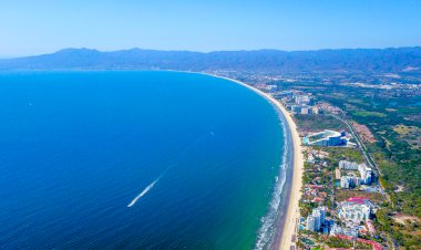 Contradicciones entre la zona turística y la sierra de Nayarit