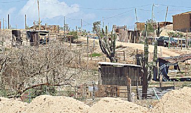Habitantes de la colonia Villas de Guadalupe, muestran inconformidad por calles en mal estado