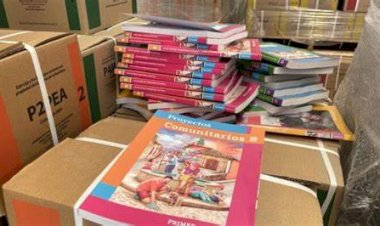 REPORTAJE | Padres de familia en Guerrero se suman a exigencia de frenar la distribución de libros de texto