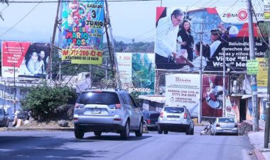 En Morelos hay recursos para publicidad, pero no para obras y servicios