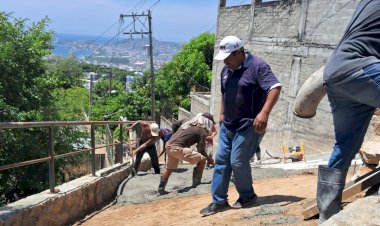 Avanza importante obra en la colonia Pacífico de Acapulco