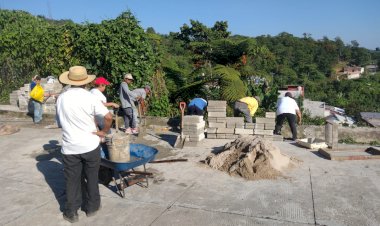 Logran obra para proteger de aguas pluviales en colonia antorchista de Cuetzalan