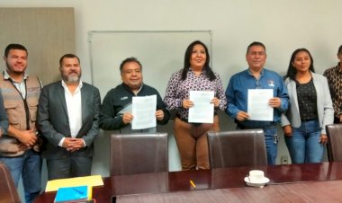 Firman contrato Instituto de Vivienda de Aguascalientes y Movimiento Antorchista