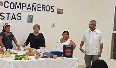 Antorchistas de Valladolid celebran las tradiciones del Hanal Pixán