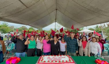 Celebran décimo aniversario de colonia antorchista en Cuitláhuac