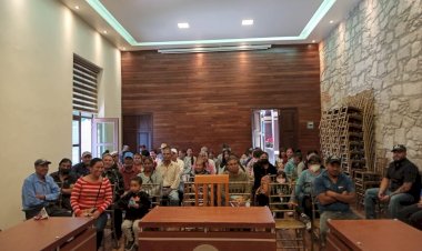 Colonos de San Juan arrancan compromiso a edil de Apan, Hidalgo
