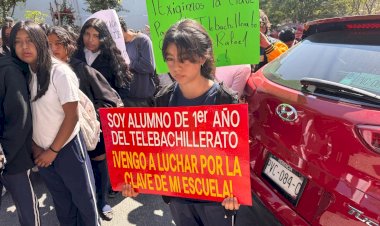 Protestan Telebachilleratos comunitarios frente a IBGro