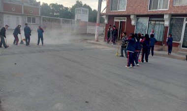 Educar líderes, construir comunidad