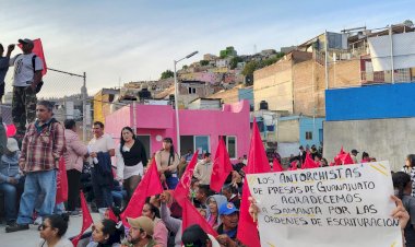 200 familias de Guanajuato capital reciben escrituras