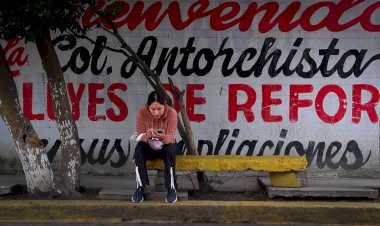 La generación que cambió los libros por el trabajo